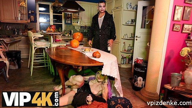 Скриншот из порноролика #346960